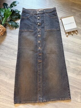 Vintage 90s Nine Planet Button Front Denim Brown Wash Fade Maxi Skirt. Size 7